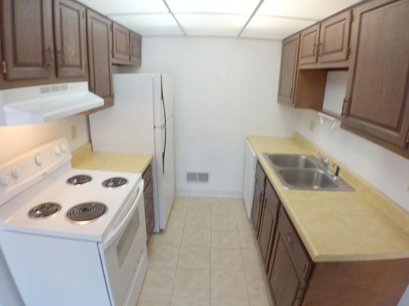5th image of 4401 Country Club Dr APT 35
