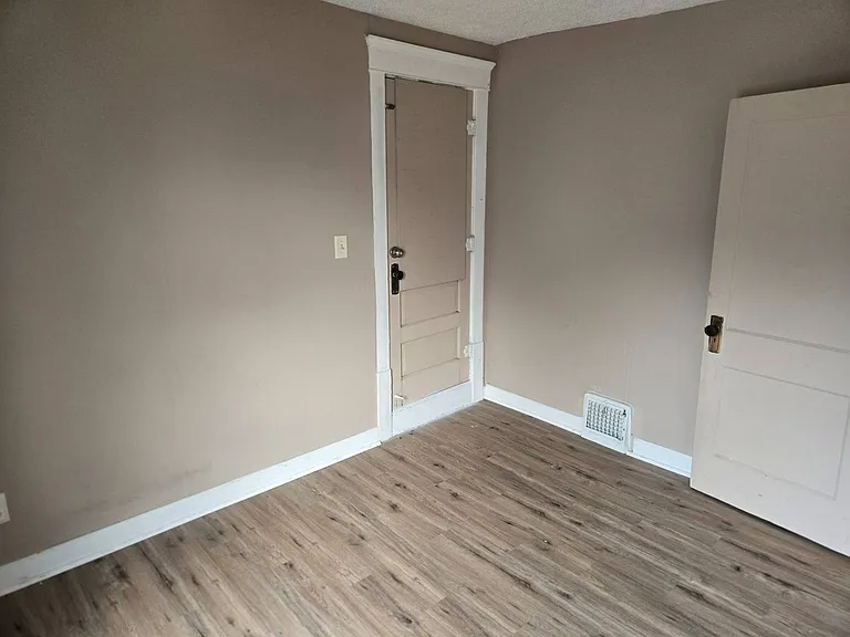 1029 Harpster Ave — Photo 19