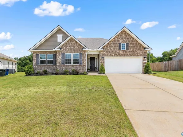 132 Jude Ln, Hazel Green, AL 35750