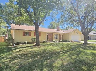 1117 S Maple St, Ottawa, KS 66067