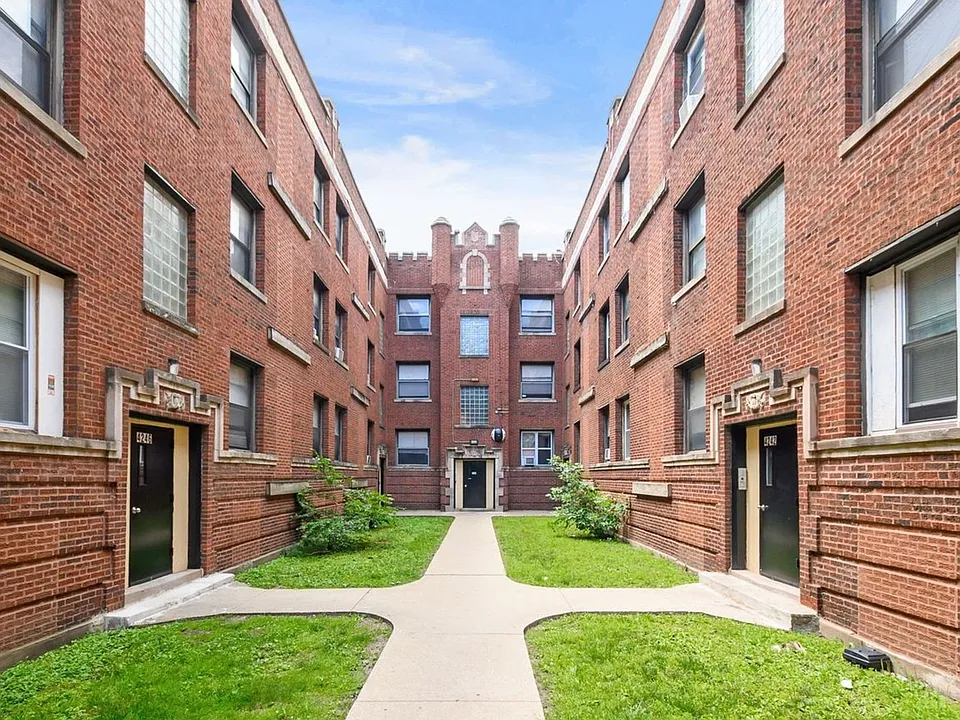 4240-48 Michigan