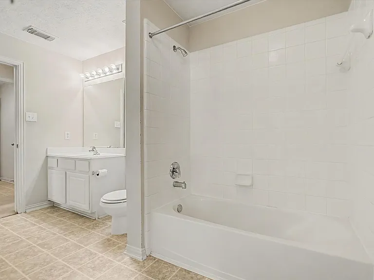 16011 Belleshire Glen Ln — Photo 19