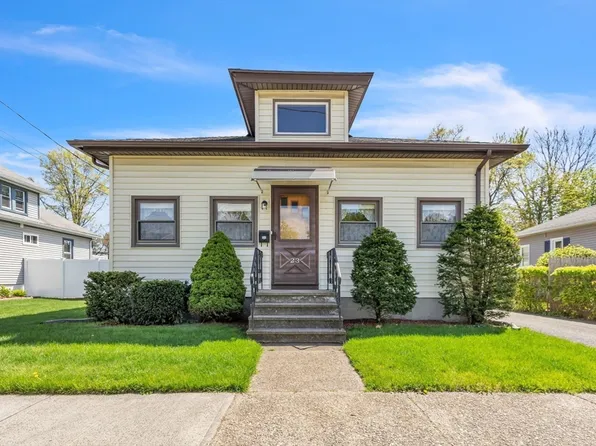 23 Ludger Ave, Chicopee, MA 01020