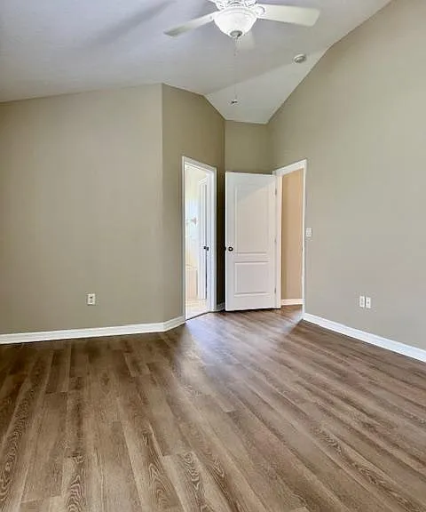 4035 Langdrum Dr — Photo 33