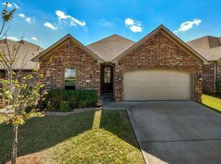 227 Nantucket Loop, Maumelle, AR 72113