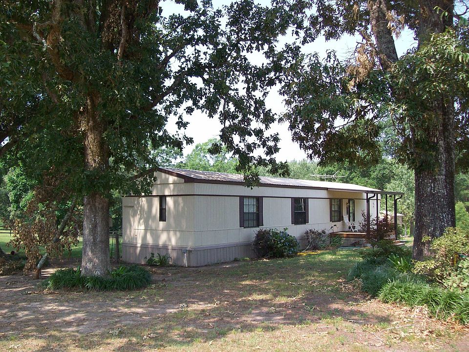 FRONT OF HOME AT ENRANCE
