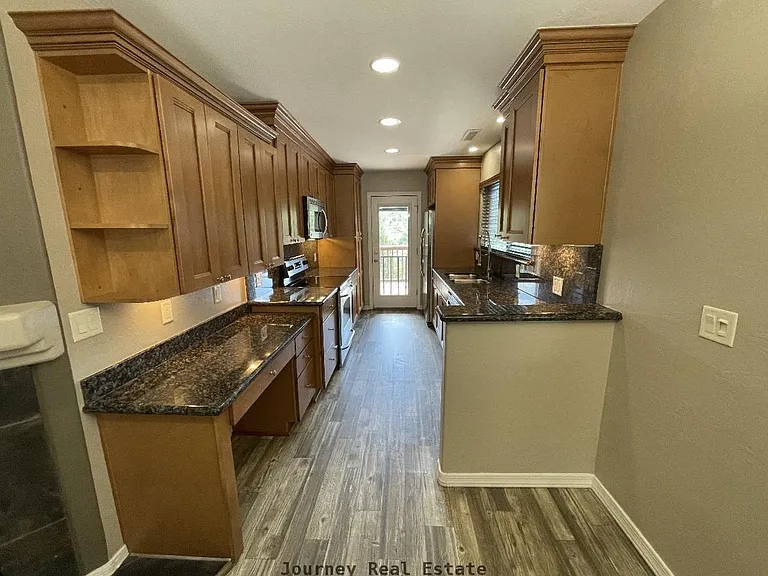 Cedar Ridge Apartments — Photo 3
