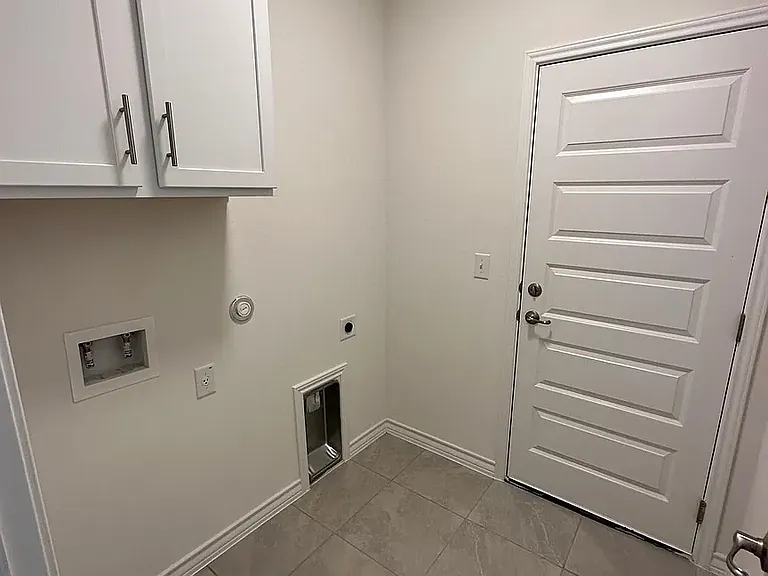 822 Driftwood Ln — Photo 4