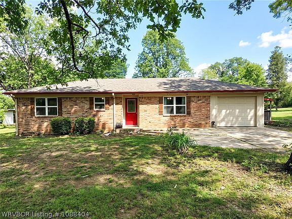 2nd image of 333 Powell Ln