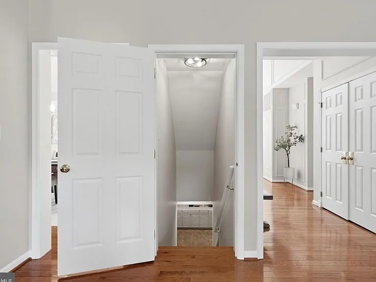 22806 Oatlands Grove Pl — Photo 45