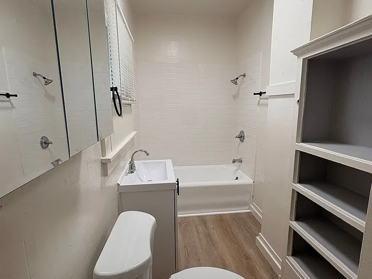 2505 Foothill Blvd — Photo 6