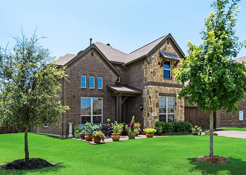 1st image of 331 Berkshire Ct
