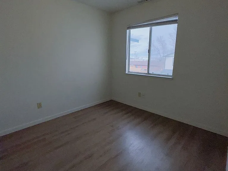 130 Curry Dr — Photo 6