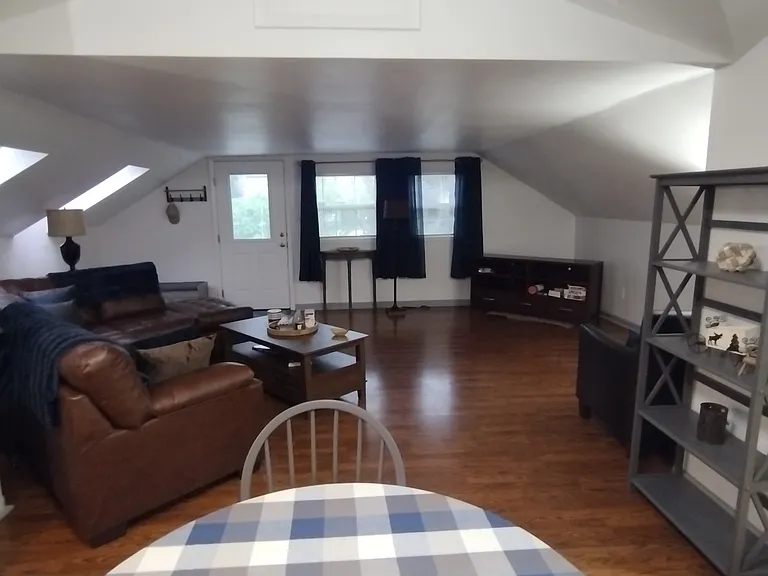 2328 Cedar Ln #B — Photo 9