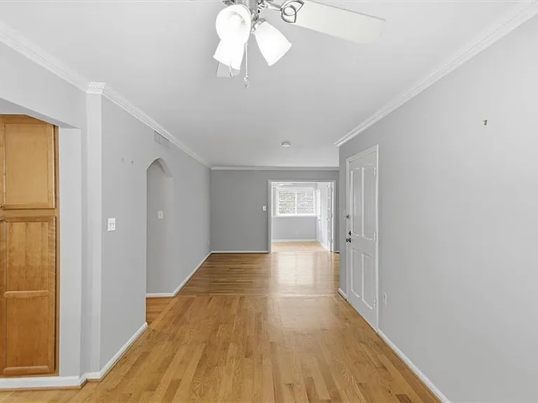 54 La Rue Pl NW — Photo 3