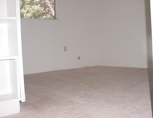 5th image of 19222 Ave Of The Oaks Unit F