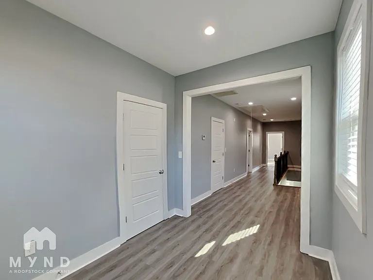 629 Windsor St SW — Photo 7