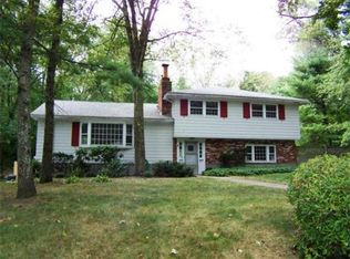 7 Sagamore Dr, Andover, MA 01810