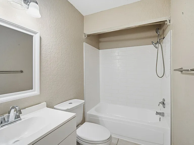 16545 Lake Brigadoon Cir — Photo 12