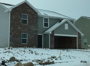 7911 Bullfinch Ln, Indianapolis, IN