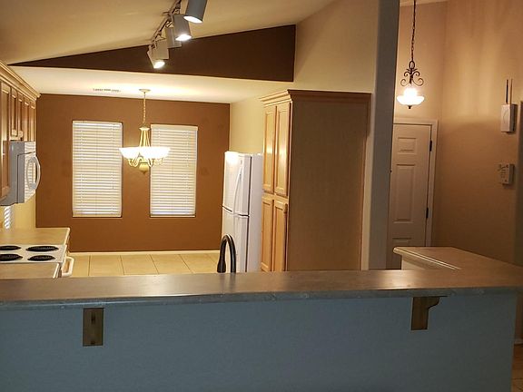 2nd image of 3534 W Saint Charles Ave