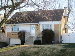 5255 Highview Dr, Cincinnati, OH 45238