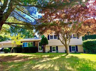 17 Castle Way, Westerly, RI 02891