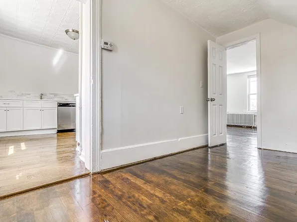 117 Sherman Avenue image 18 of 29