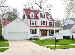 1242 Red Oak Plantation Dr, Ballwin, MO