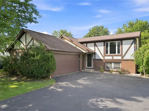 1478 N French Rd, Amherst, NY 14228