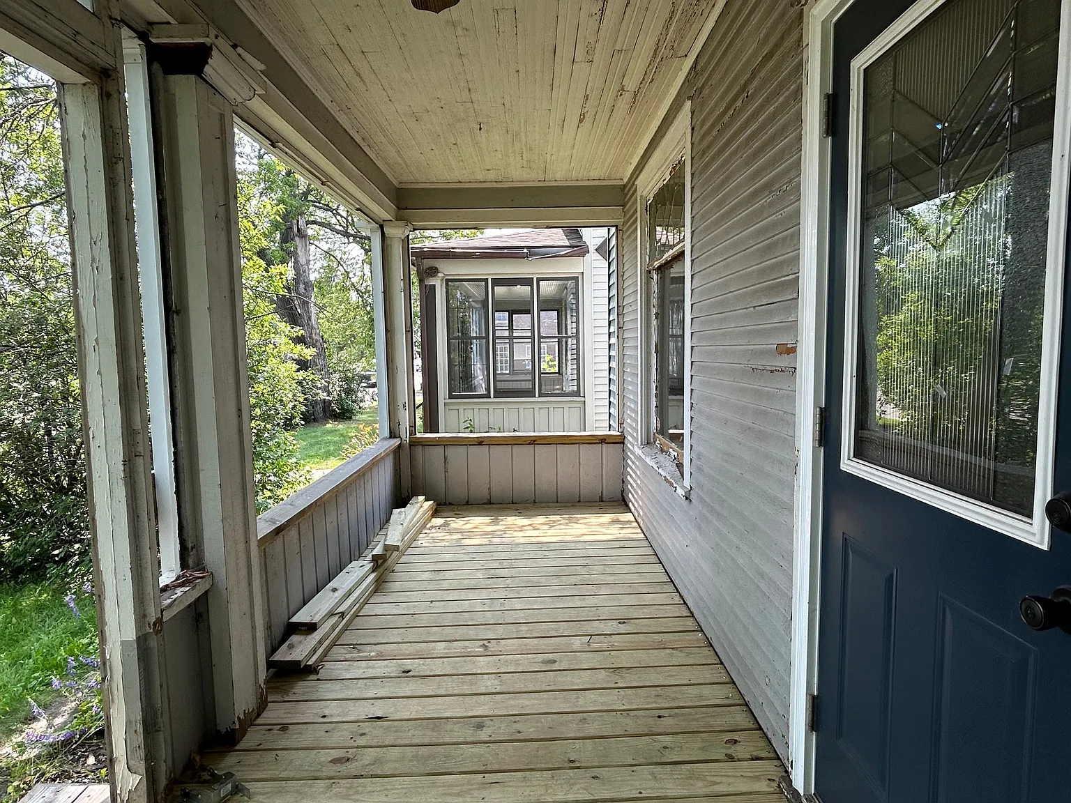 308 S 5th Ave W — Photo 3