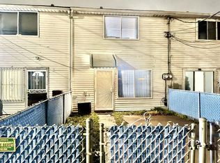 21 Thelma Ct, Staten Island, NY 10304