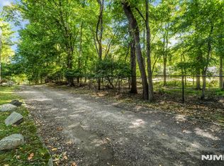 639 Piermont Rd, Closter, NJ 07624