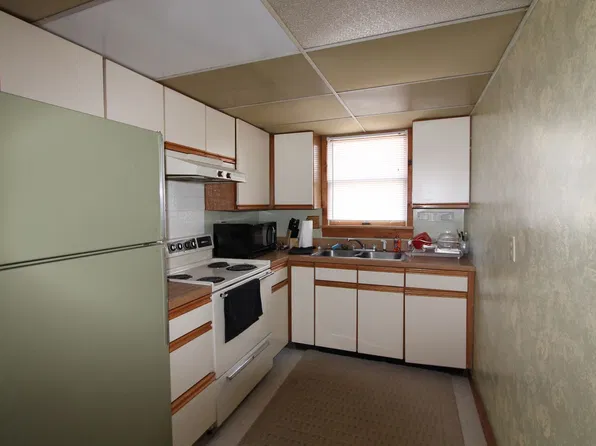 2106 W. Main St. (Whim & Proper, LLC), 2106 W Main St #B, Muncie, IN 47303