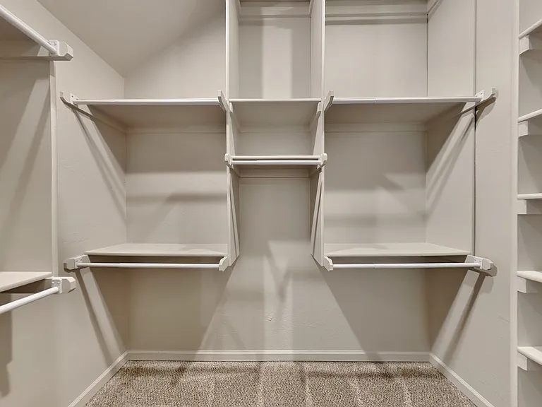 8400 Rainier St — Photo 13