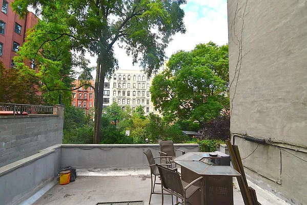 Rented by Ledvech Group | media 2