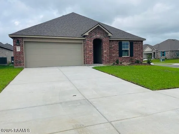 516 Broussard Hill Dr, Broussard, LA 70518