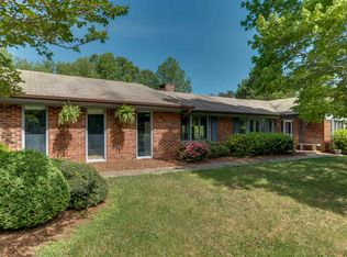 394 Holly Hill Dr, Columbus, NC 28722