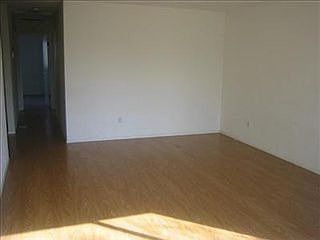 2nd image of 3922 Balsam St