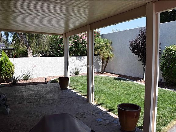 5th image of 1044 Blue Lantern Dr