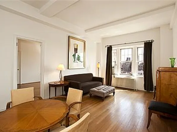 302 West 12th Street image 1 of 5