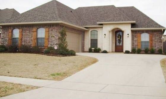 2nd image of 561 Chinquipin Dr