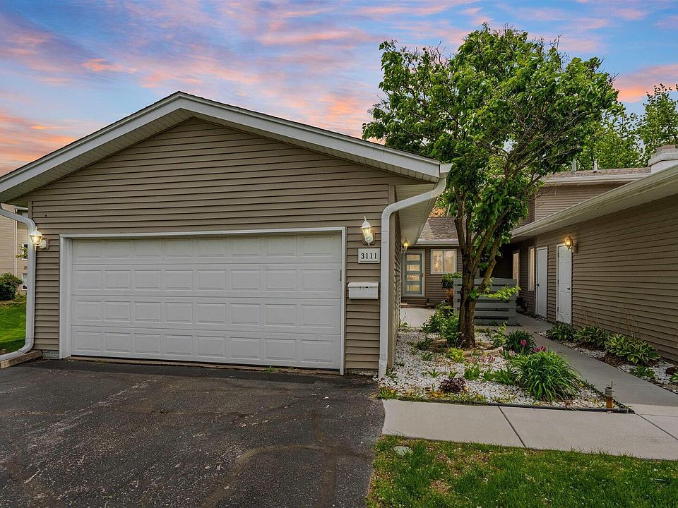 1st image of 3111 Parkwild Dr