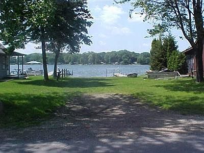 3rd image of 2045 Parker Dr