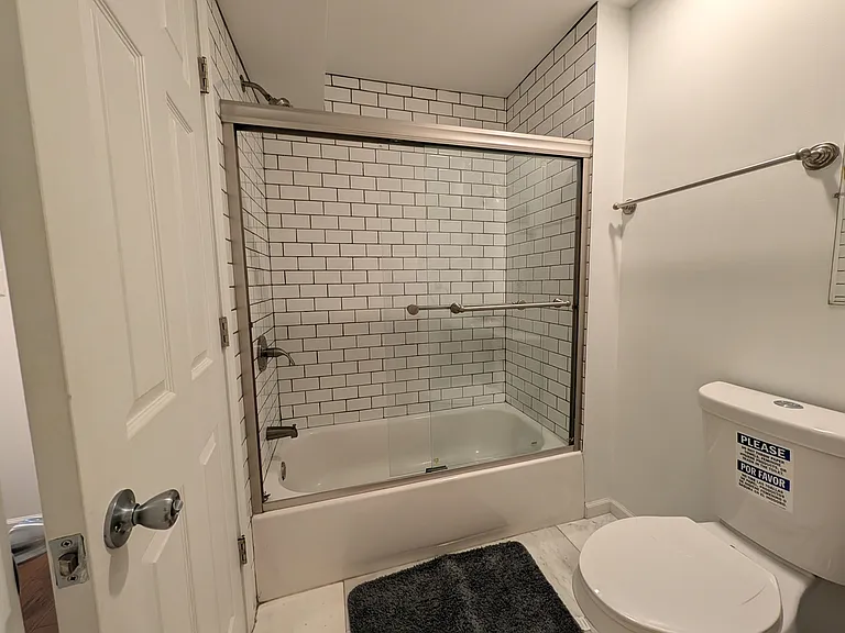 2324 W Monroe St #G — Photo 7