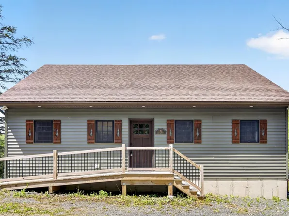 78 Lake Camp Way, Cropseyville, NY 12052