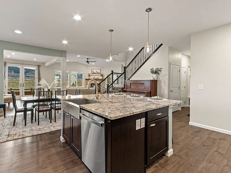 9337 Iron Mountain Way — Photo 9