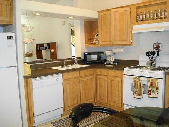 5th image of 3670 Katmai Dr