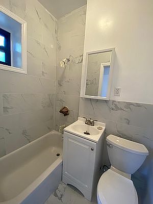 3rd image of 1469 Pacific St APT 1