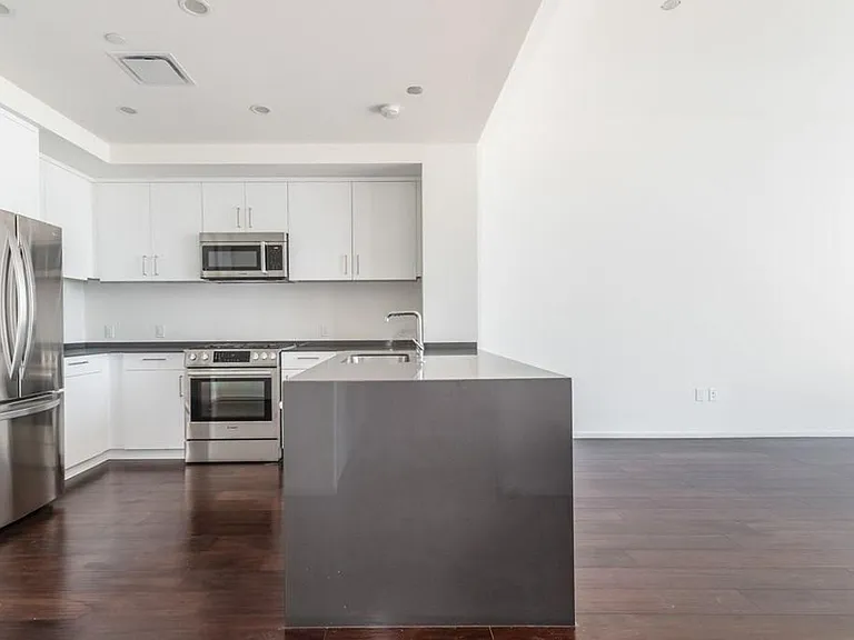 301 West Ave #1903 — Photo 2